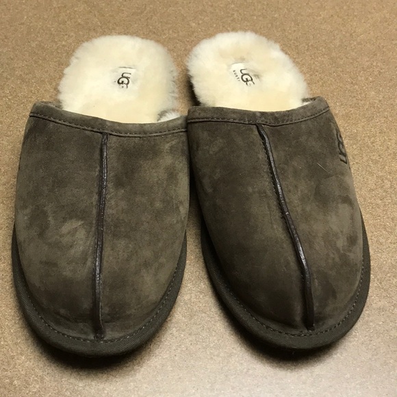 UGG Shoes - NEW UGG slippers